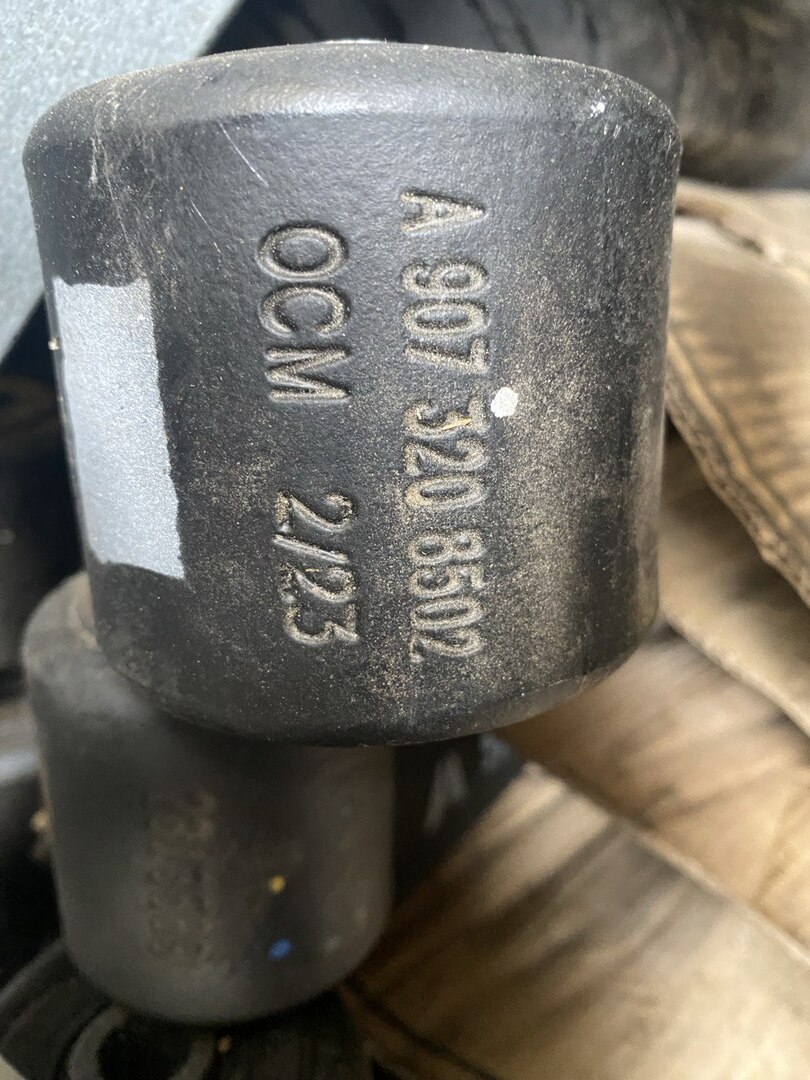 000023